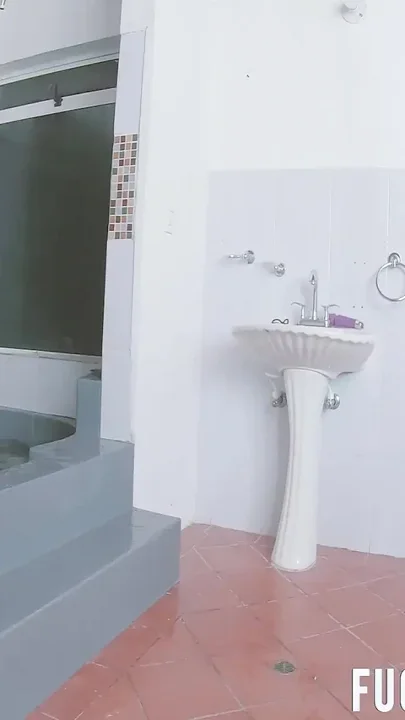 Bts Naughty Piss on the Floor the Middle Wet Bathtub Rec