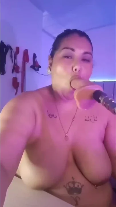 I go live every day — find me like Andreakinky