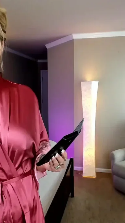 Sexy Striptease N Twerk for Fan Club
