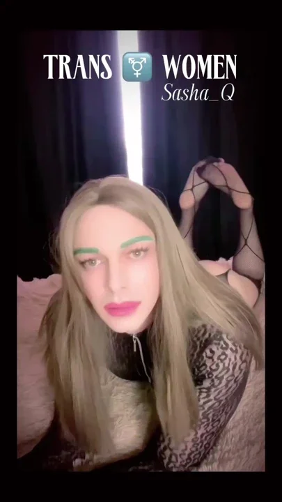 Trans women SashaQ