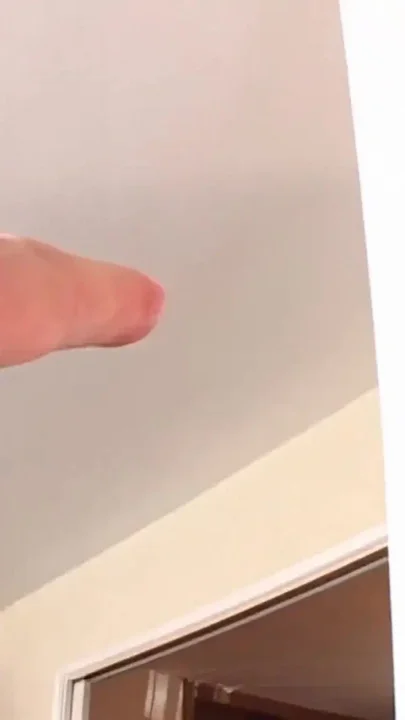 Hot slut gets holes fucked by two huge cocks simultaneously