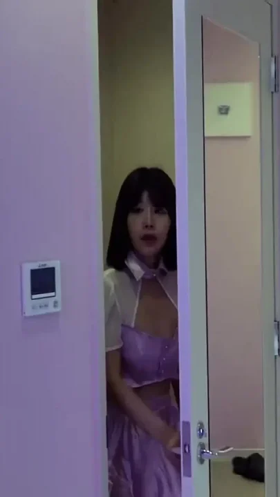 Asian Angel 27898