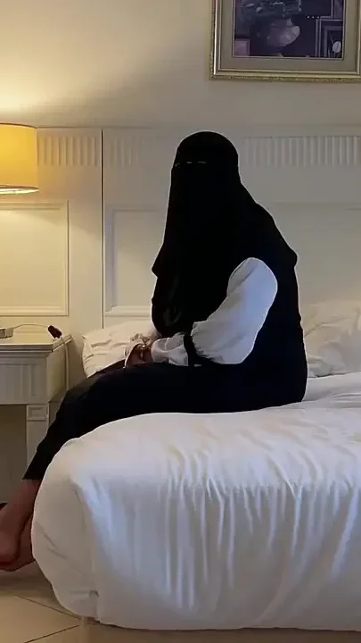 Met an Arab Girl in a Hotel