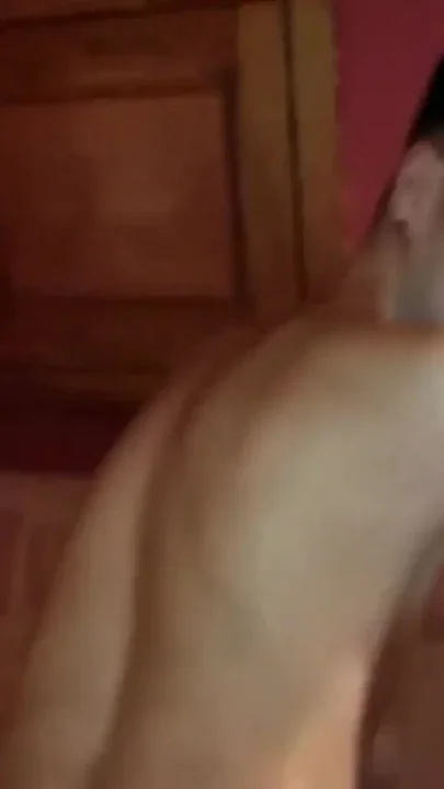 Married Guy Fucks a Twink First Time - Cum in Less Than a Minute Inside Hole
