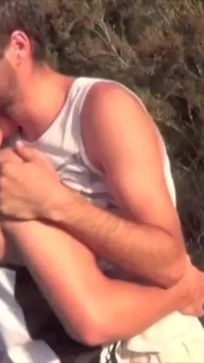 Fucked by sexy Arab in exhib crusiing forest