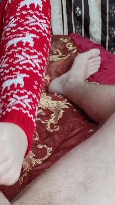 cock masturbation on New Year's Eve Clip 1