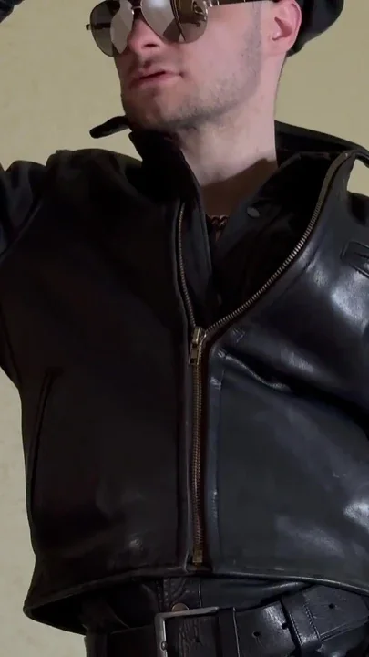 Leather Cop Kinkysirius in Full Leather Staged a Leather Striptease