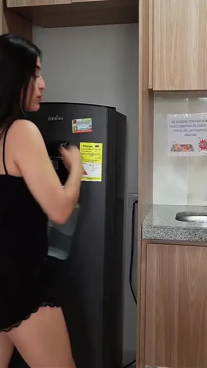 Jealousy Argument Ends with a Wild Fuck and a Big Cumshot in the Pussy