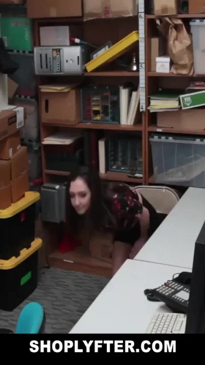 Stealer brunette bends over and gets fucked by the mall cop