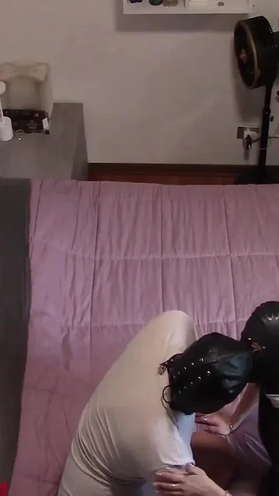 MILF Takes Cock in Her Mouth and Pussy Pussy Licking and Cum in Her Mouth