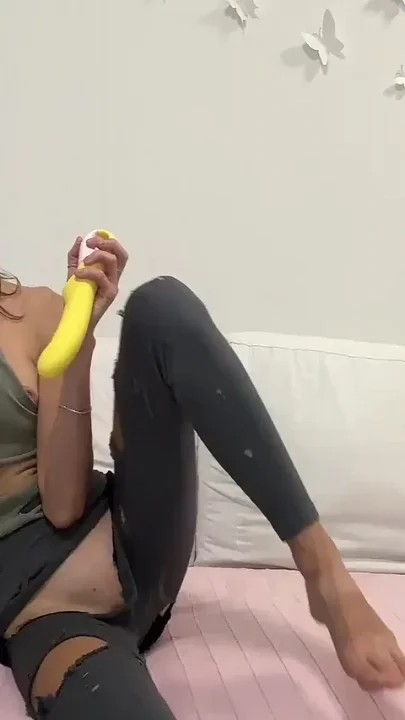 Solo Cam Torn Clothes Toy Fuck