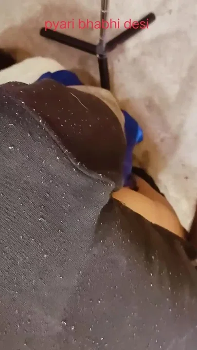 Step-sister-in-law's ass fucked Hindi audio Clip 1
