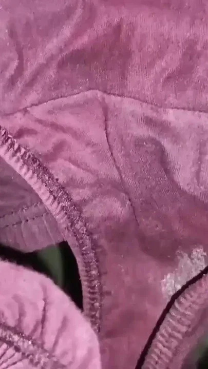 I kept fucking my husband doggy style my pussy got bigger my big ass body Clip 1