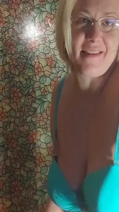 Stepmommy milks stepson's dick for protein
