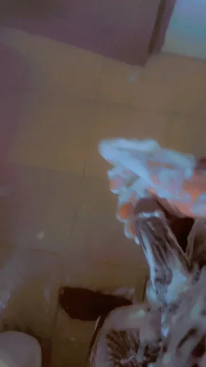 Wash my dick with me