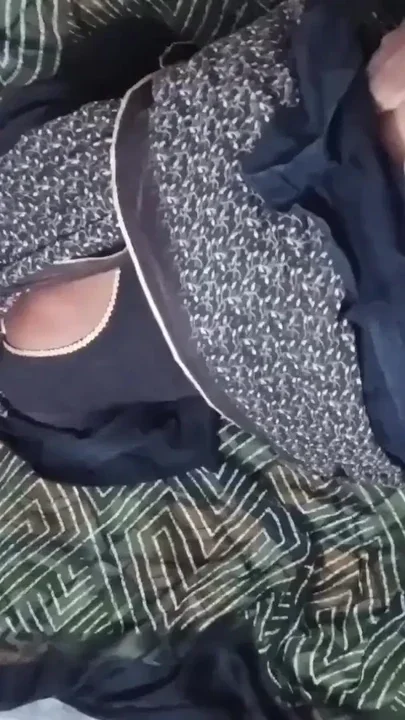 18-year-old student gave sex tuition in a saree to a 18-year-old student Clip 1