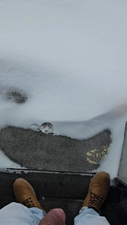 freehand in the snow