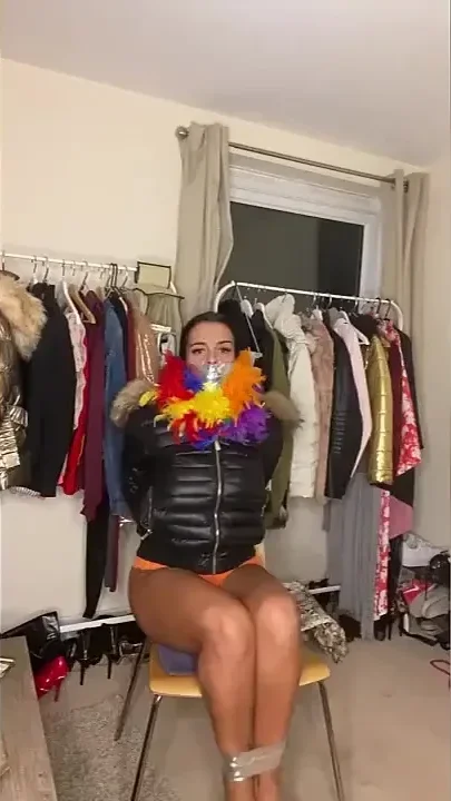 Latina in Fur & Parkas part 2 smaller Size