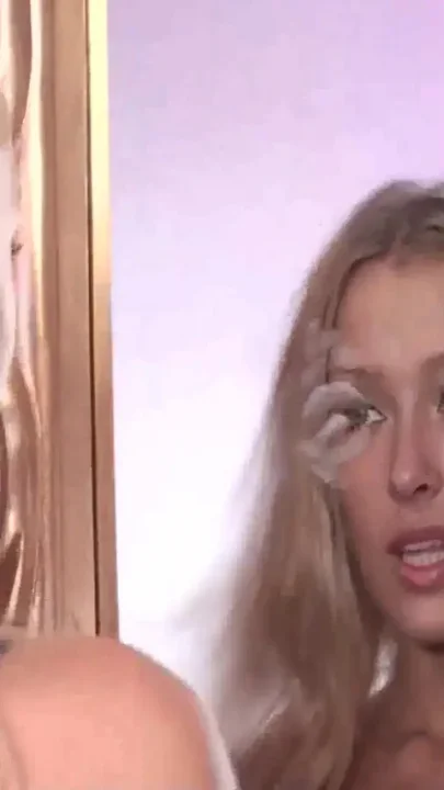 Slave begging for self-admiring mistress in front of mirror