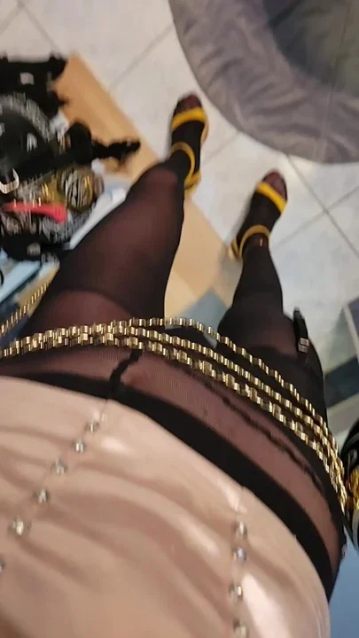 Sexy French transvestite warrior VaneSsaBiTCHx