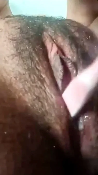 Mallu teen solo playing with pussy Clip 1