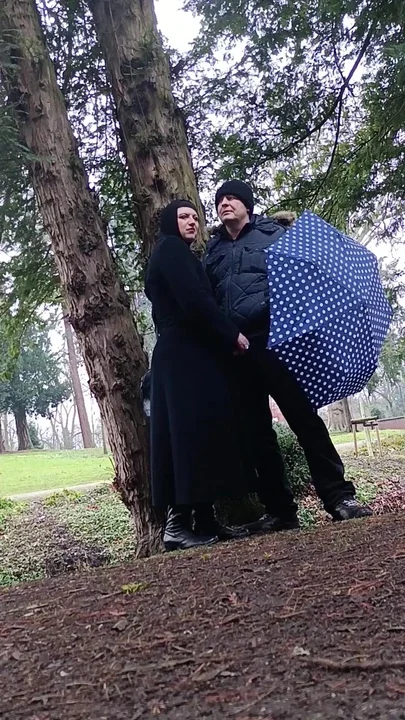 Muslim woman plays and blows a large cock outside in the park Clip 1
