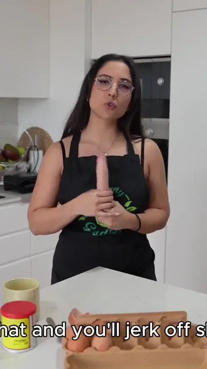 JOI CEI - COOK WITH ME AND CUM ON YOUR COOKIES Clip 1