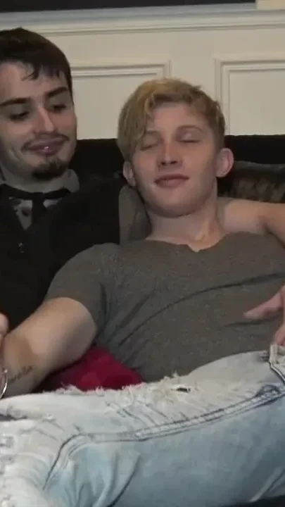Blond twink used raw by youngs tright dude