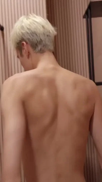 Twink Takes a Bath and Sucks His Stepdad's Dick