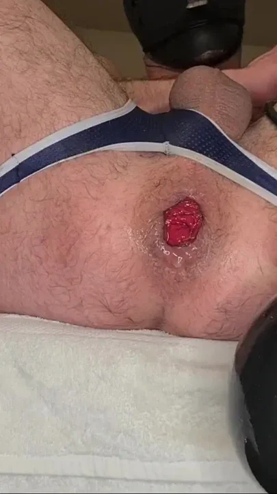 XXL Inflatable Buttplug stretching my lose asshole Clip 1