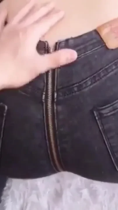 Big Ass in Jeans Double Penetration