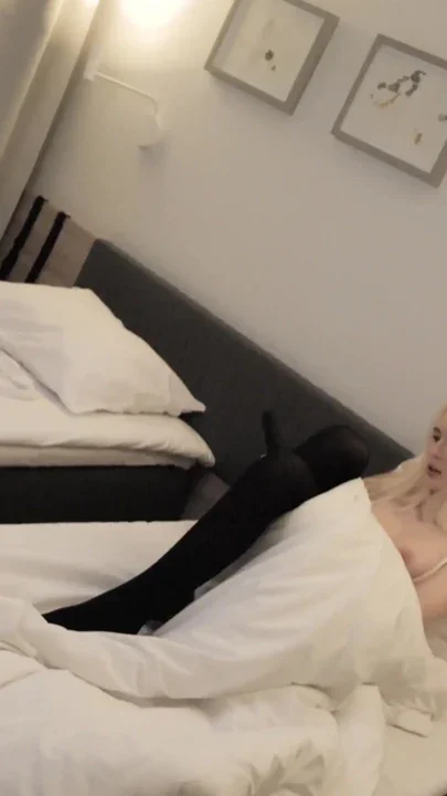 Sharing Hotel Room With Stepsister - Caught Her Masturbating Taboo Sex Clip 1