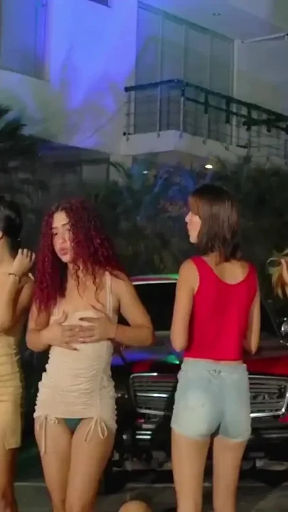 Friends suck each other's pussy and ass GGmansion