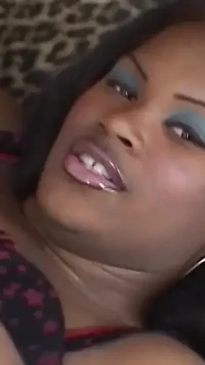 All in Black Thresome for a Cute Balck Pussy