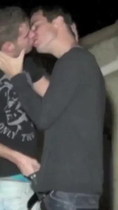 Kilian fucked his straight frienc curious