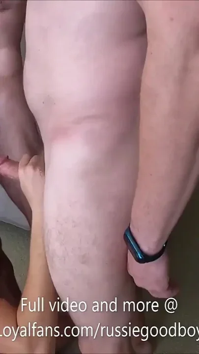 2 Daddies Raw in a Hung Boy