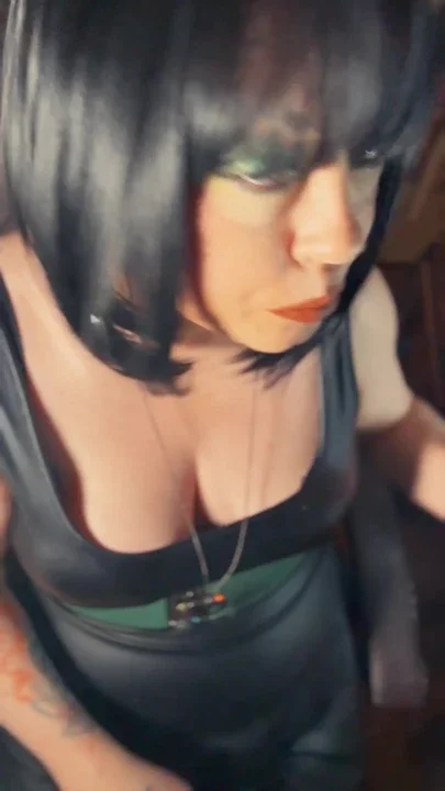 The Beautiful Goth Tina Snua Loves To Dress Up & Smoke For Her Smoking Fans -