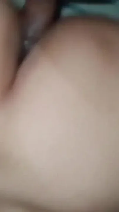 How rich fucks my neighbor just found me alone and very hot and fucked me very
