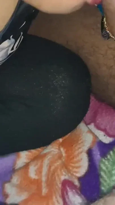 Indian bhabhi sucking dick for cum Clip 1