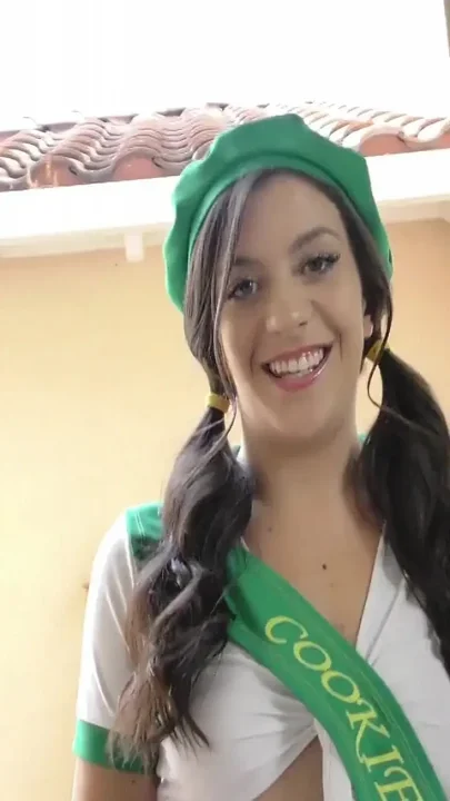 Brunette Girl Scout Lets Neighbor Go to Pound Town