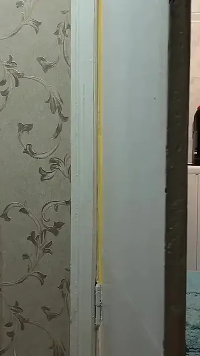 A Neighbor Fucked Me in the Mouth While My Husband Was Washing in the Shower