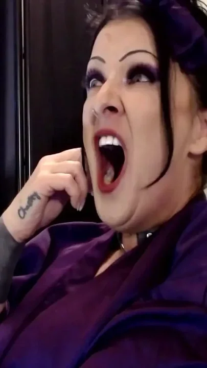 MILF Yawning Conversation