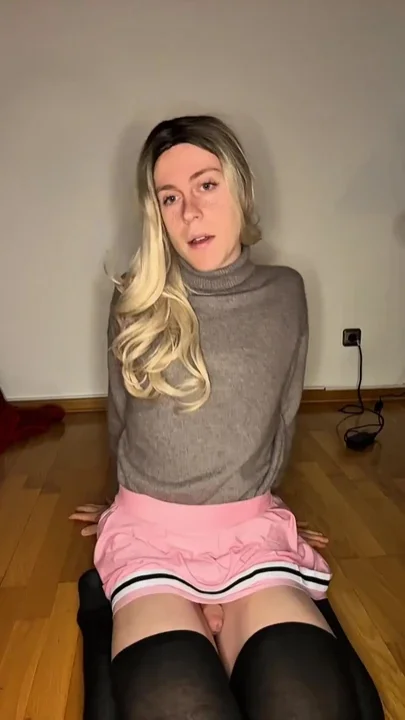 Sweet 18yo Trans Girl Anal Mastrubation