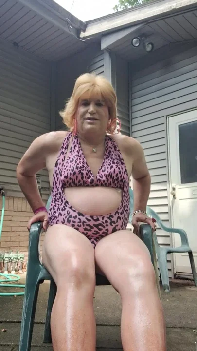 Want to help me oil up my legs The neighbors might want to watch