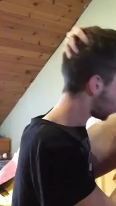 Fucked bareback by his boyfriend on webcam