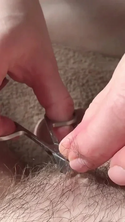 I let my wife shave my balls and got a nice bonus POV