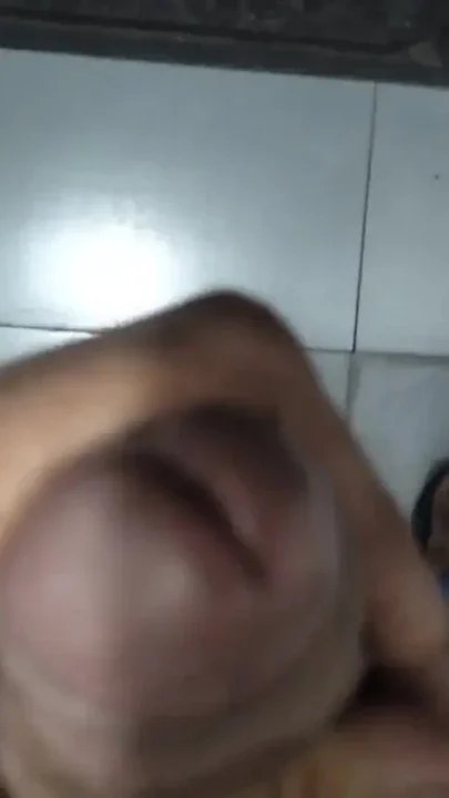 Deshi muth hai Clip 1