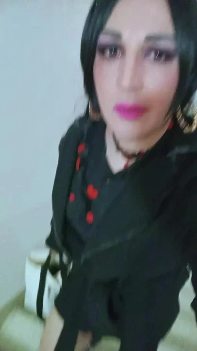 Taniax wearing short sexy pantsGoing outside-March 2025