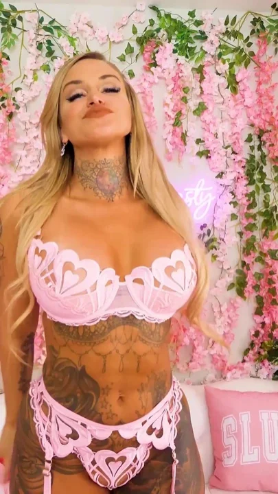Pink Room Ep32 Cock Addict Stephanie Love Gets Drilled
