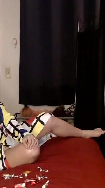 Lesbian Strapon Clown Cosplay Balloons Bouncing Tits Orgasm
